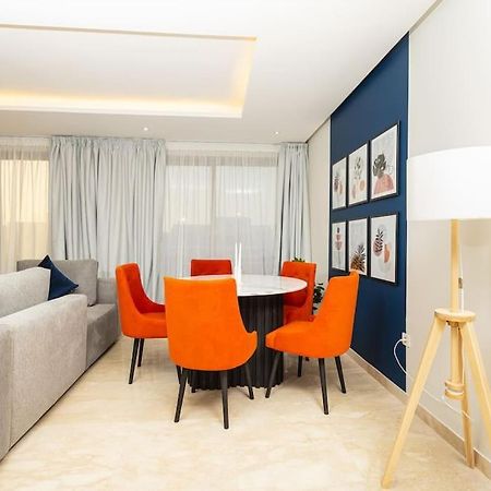 Modern 2Br Retreat In Marina Sale Luxury Living Apartment Hajja Exterior foto