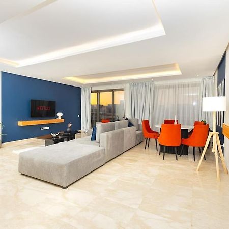 Modern 2Br Retreat In Marina Sale Luxury Living Apartment Hajja Exterior foto